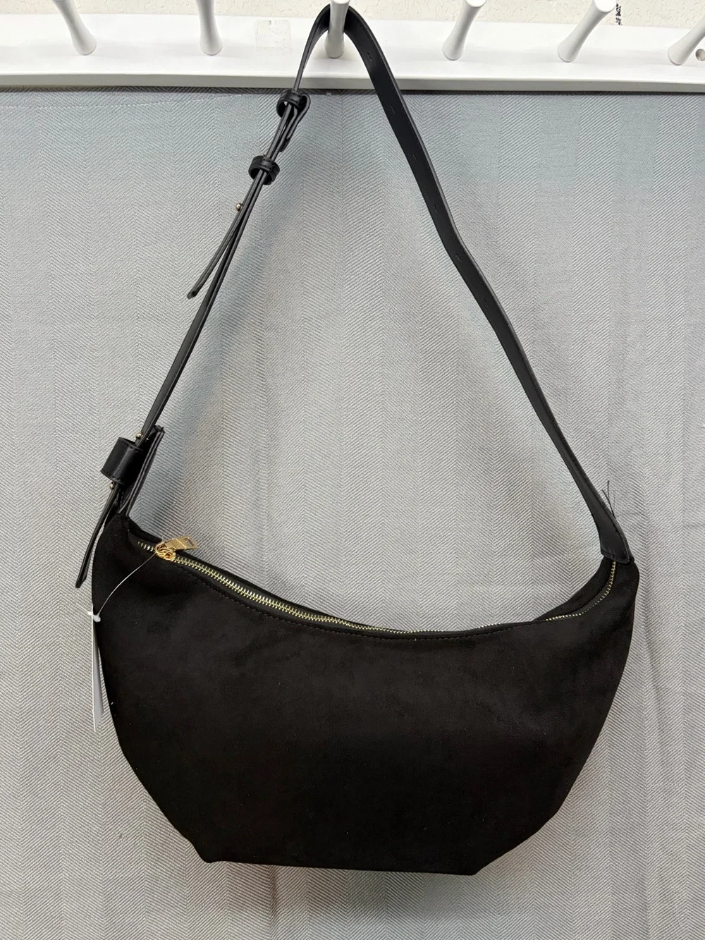 NWT urban expressions, black suede hobo shoulder strap adjustable purse